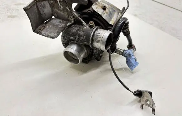 Audi A8 S8 D3 4E Turbo 057145721N