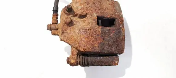 Nissan Primera Front brake caliper