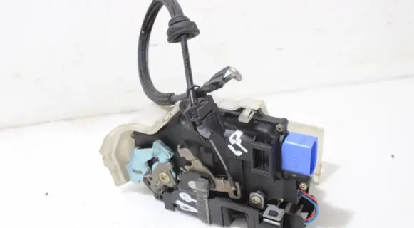 Volkswagen Phaeton Front door lock