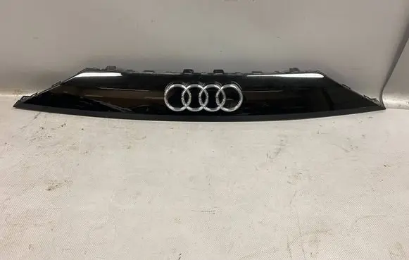Audi Q8 Trunk door license plate light bar 4M8853236