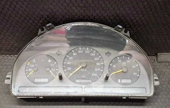 Mercedes-Benz ML W163 Speedometer (instrument cluster) A1635401847 15340087 123602384