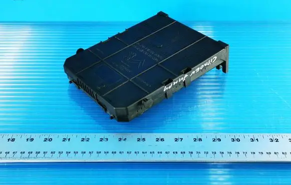 Peugeot 3008 I Fuse module 281197595 28119759
