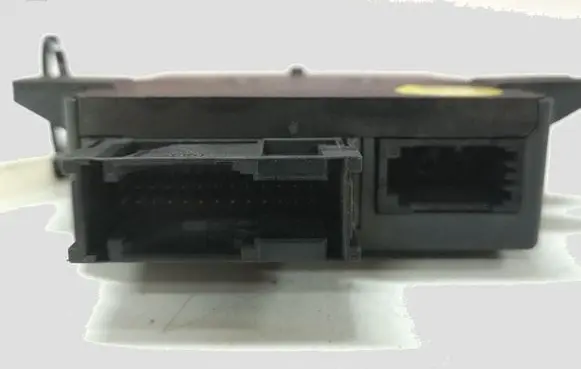 Audi A6 S6 C6 4F Gateway control module 4L0907468B 4L0910468A 401324