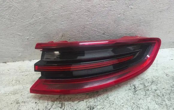 Porsche Macan (95B) Rear/tail lights 95B945096E 01149904 21032017