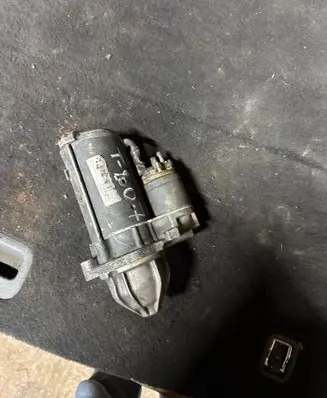 Mercedes-Benz Sprinter W906 Starter motor A0051511301