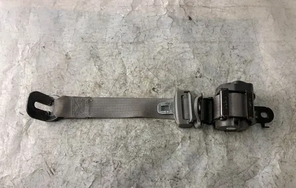 Jeep Grand Cherokee (WK) Rear seatbelt P1CL93BD5AA