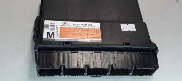 Ford Mondeo Mk III Comfort/convenience module 3S7T15K600MB