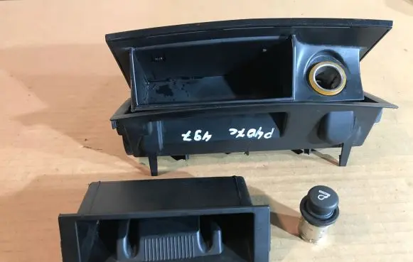 Peugeot 407 Car ashtray 9644562177