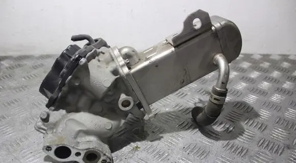 Ford Focus EGR valve cooler 30725855
