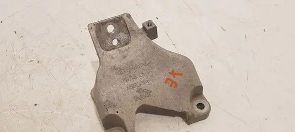 Jaguar XE Engine mounting bracket GX736061DA