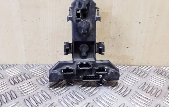 Tail light part