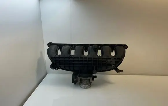 BMW 5 E60 E61 Intake manifold 7564678