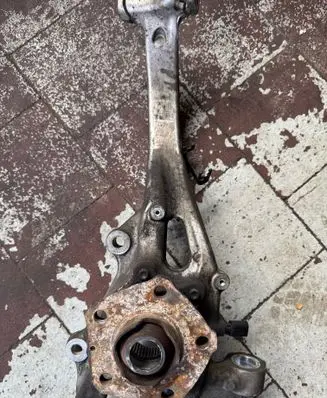 Audi SQ7 Front wheel hub spindle knuckle 4M0407242K 150616 13490619