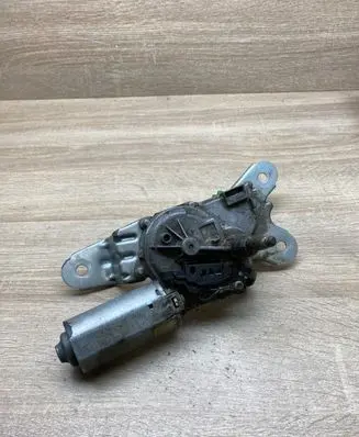 Renault Megane I Rear window wiper motor 8200028556