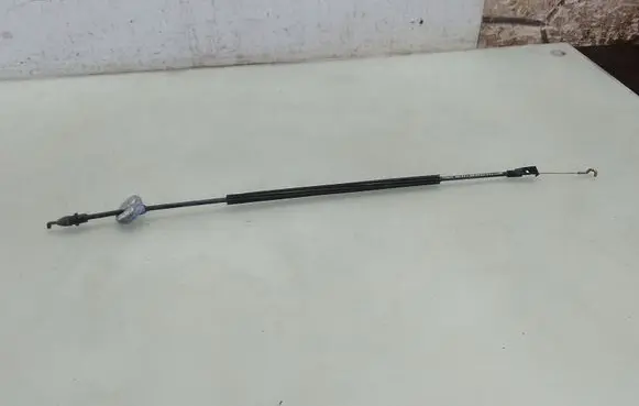 Volkswagen Caddy Front door cable line 