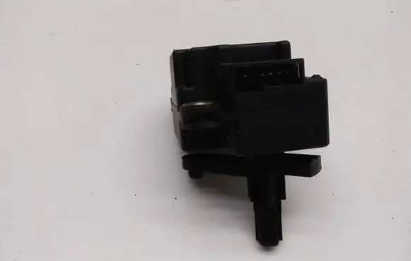 Volvo V70 Air flap motor/actuator 74931 74931E