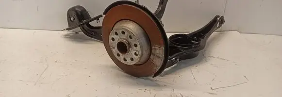 Rear wheel hub spindle/knuckle
