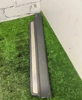Toyota Avensis T250 Front sill trim cover 6791305050