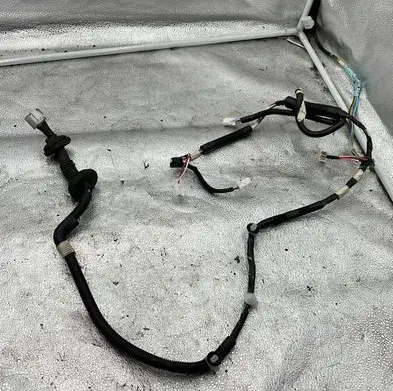 Lexus IS 220D-250-350 Rear door wiring loom 8215353041