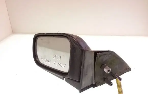 Nissan Prairie Front door electric wing mirror E130137357