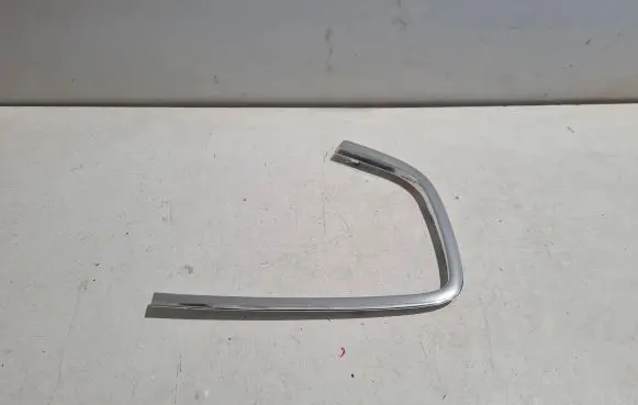 Maserati Levante Tailgate/trunk side cover trim 670033373