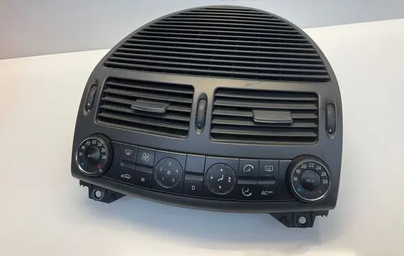Mercedes-Benz E W211 Climate control unit 2118300385 A2118300385