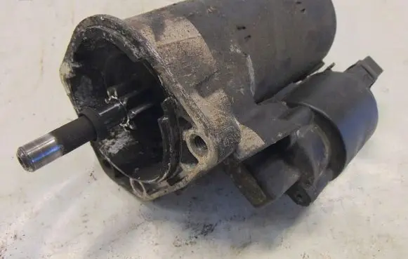 Volkswagen Polo III 6N 6N2 6NF Starter motor