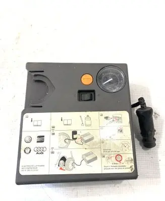 Volkswagen PASSAT B6 Tire air pump compressor 8P0012615C