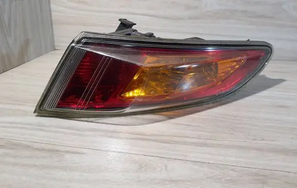 Honda Civic Rear/tail lights 220-16721