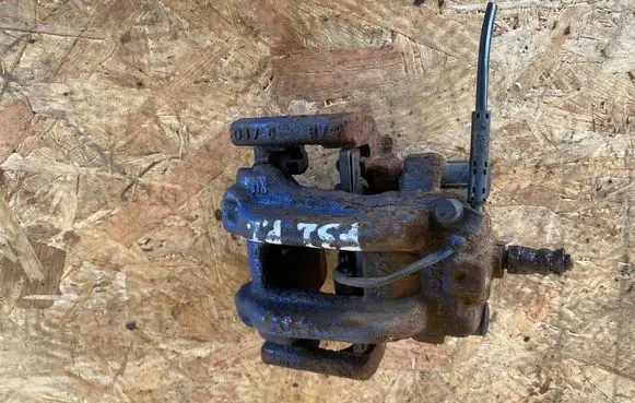 BMW 4 F32 F33 Rear brake caliper W09082