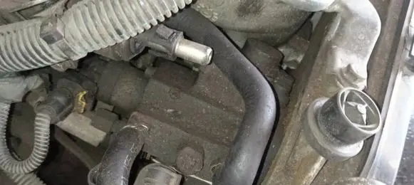 Opel Astra H Fuel injection high pressure pump 0445010156
