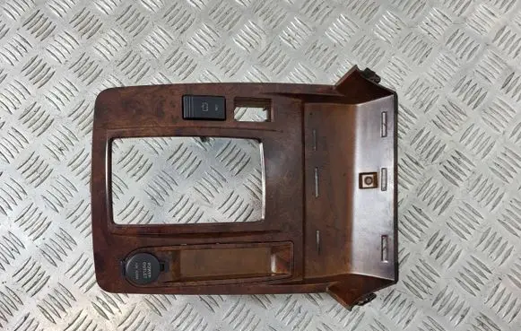 Hyundai Terracan Center console 