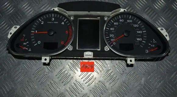 Audi A6 S6 C6 4F Speedometer (instrument cluster) 4F0920981F