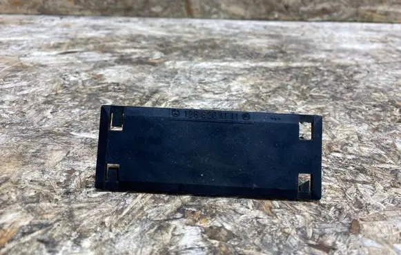 Mercedes-Benz SL R129 Window washer relay 1268201111