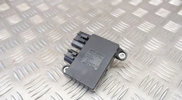 Toyota Yaris XP210 Coolant fan relay 89257K0020 4993003810