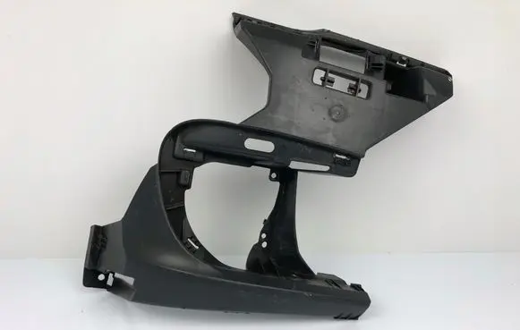 BMW 5 F10 F11 Front bumper mounting bracket 7331752