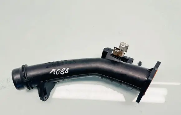 Mercedes-Benz B W246 W242 Air intake hose/pipe A2700900644 091250 A2700900744