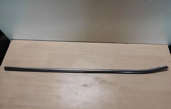 BMW X1 F48 F49 Rear door glass trim molding 15608310
