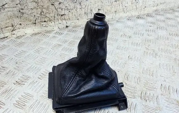 Audi Cabriolet B3 8G Gear lever shifter trim leather/knob 893863279
