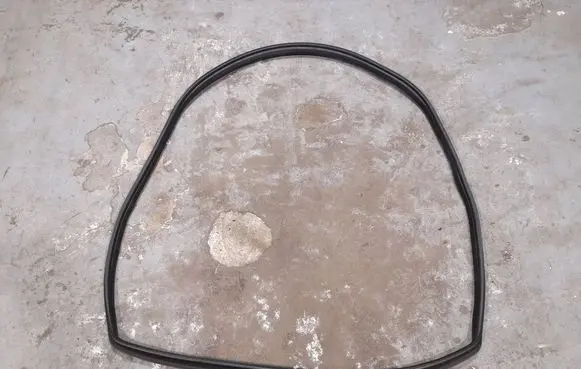 Mercedes-Benz C W204 Trunk rubber seal (body) 2047400778 2047400878