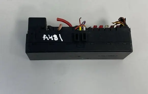 Mercedes-Benz CLS C219 Fuse box set A0005400372 501413 05376120