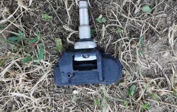 Mercedes-Benz C AMG W205 Tire pressure sensor 2546AGG4 2013DJ5531