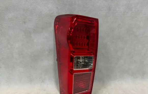 Isuzu D-Max Rear/tail lights 220-17217 22017217
