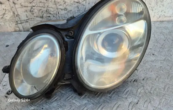 Mercedes-Benz E W211 Headlight/headlamp 15435900 16156300