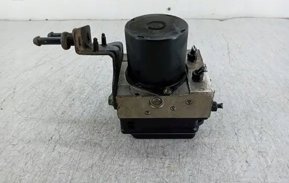 Volkswagen Polo IV 9N3 ABS Pump