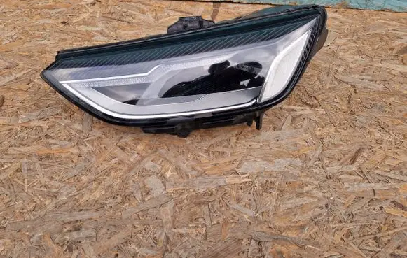Audi A4 S4 B9 8W Headlight/headlamp
