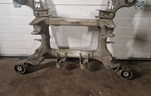 BMW 5 F10 F11 Rear subframe 6798545 HT6ZBF10 90916576
