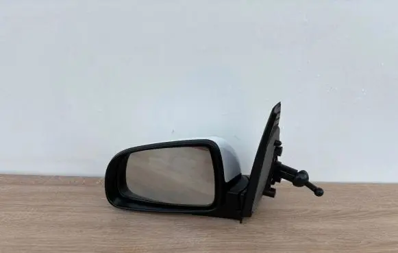 Chevrolet Aveo Manual wing mirror E4012311