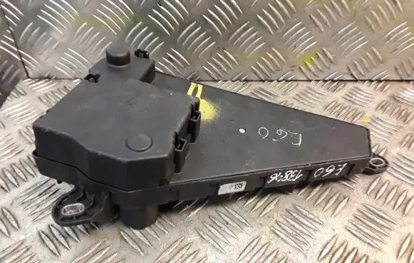 BMW 5 E60 E61 Fuse box set 6906618