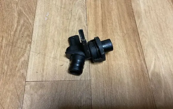 Opel Insignia A Breather valve 55568910